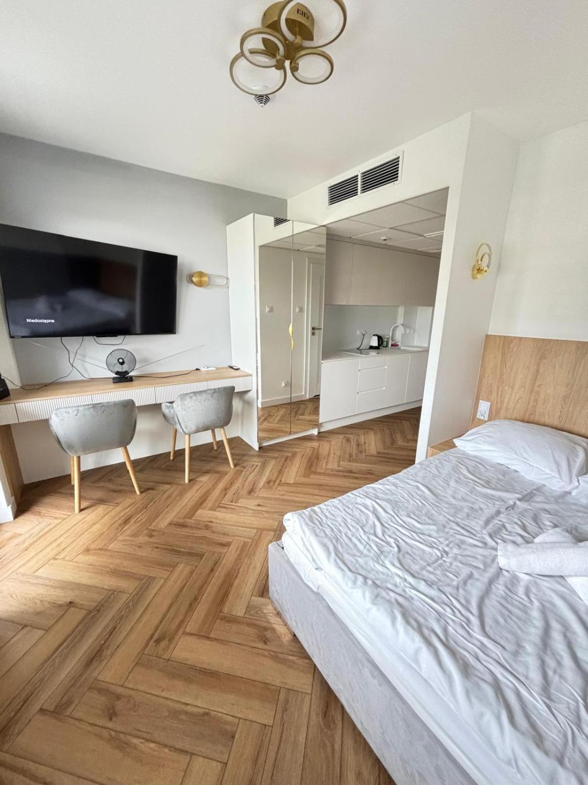 Apartamenty 24H Pileckiego Βαρσοβία Εξωτερικό φωτογραφία